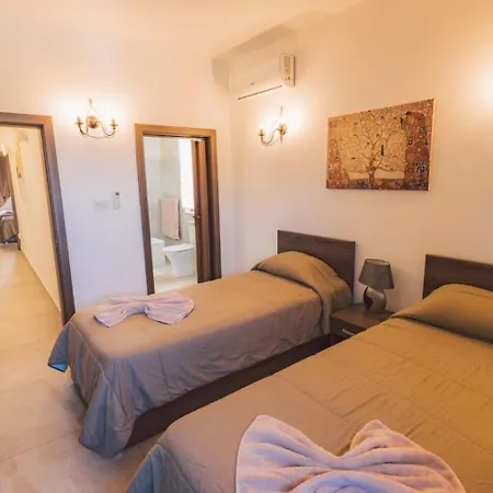 Villa Mercury *